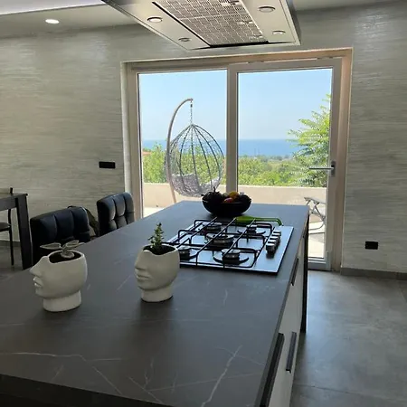 Vicino Al Mare Con Grande Terrazza 公寓